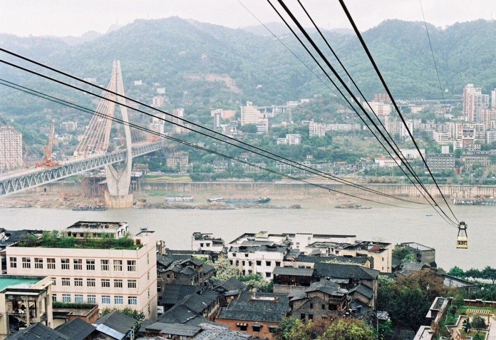 重庆旅游人口_能够坐在一起吃火锅的,都是同一个世界的人