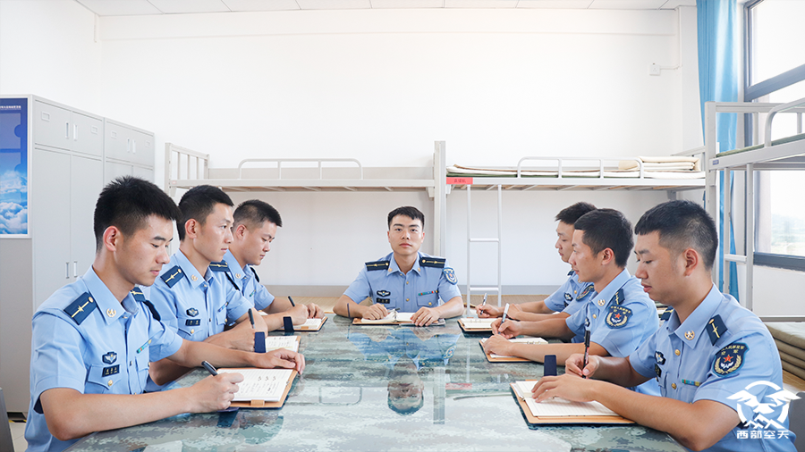 少尉排长,正式授衔!