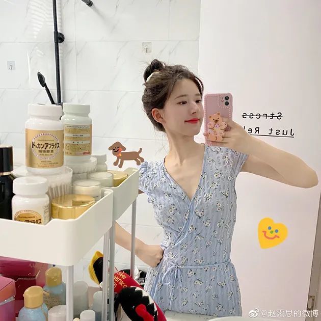 赵露思丸子头好看的丸子头都有这几个特点,快来一起get一下!