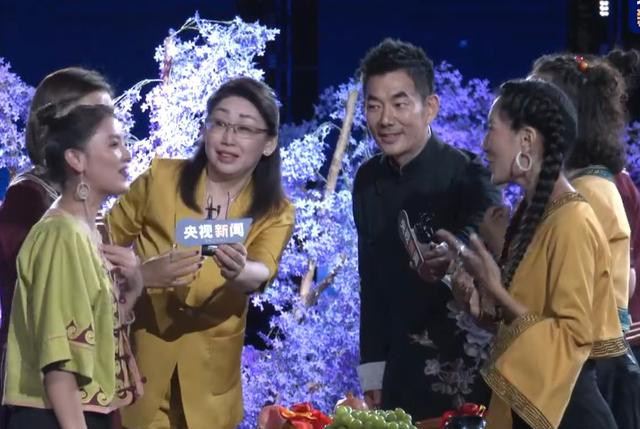 任贤齐曾经参与过央视春晚,不过中秋晚会倒是第一次.