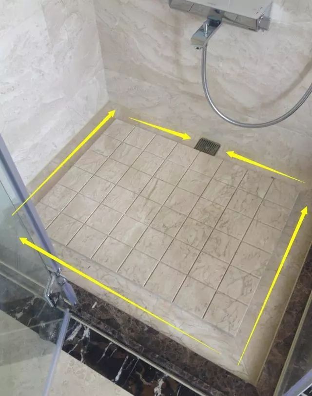 淋浴房排水怎么设计?现在更流行拉槽式,排水快不打滑