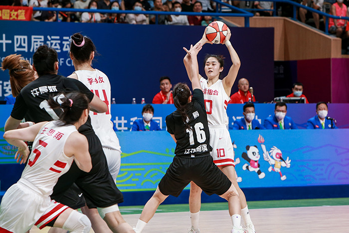 女篮奥运联合队十四运夺冠潘臻琦精彩表现为北京再添一金