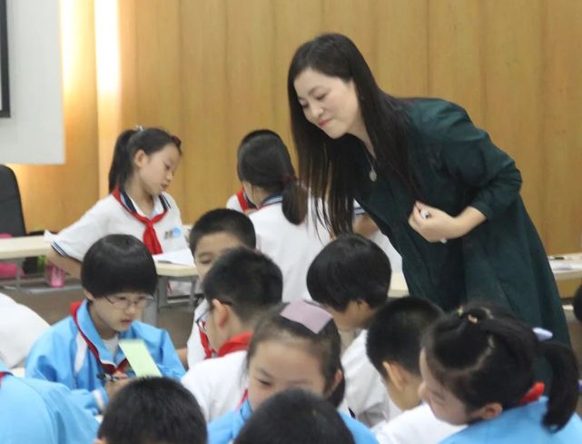 杭州市文三街小学副校长邓雁:让全面和精准浸润语文教学