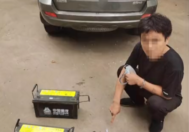 顺手牵羊偷电瓶男子后悔不已