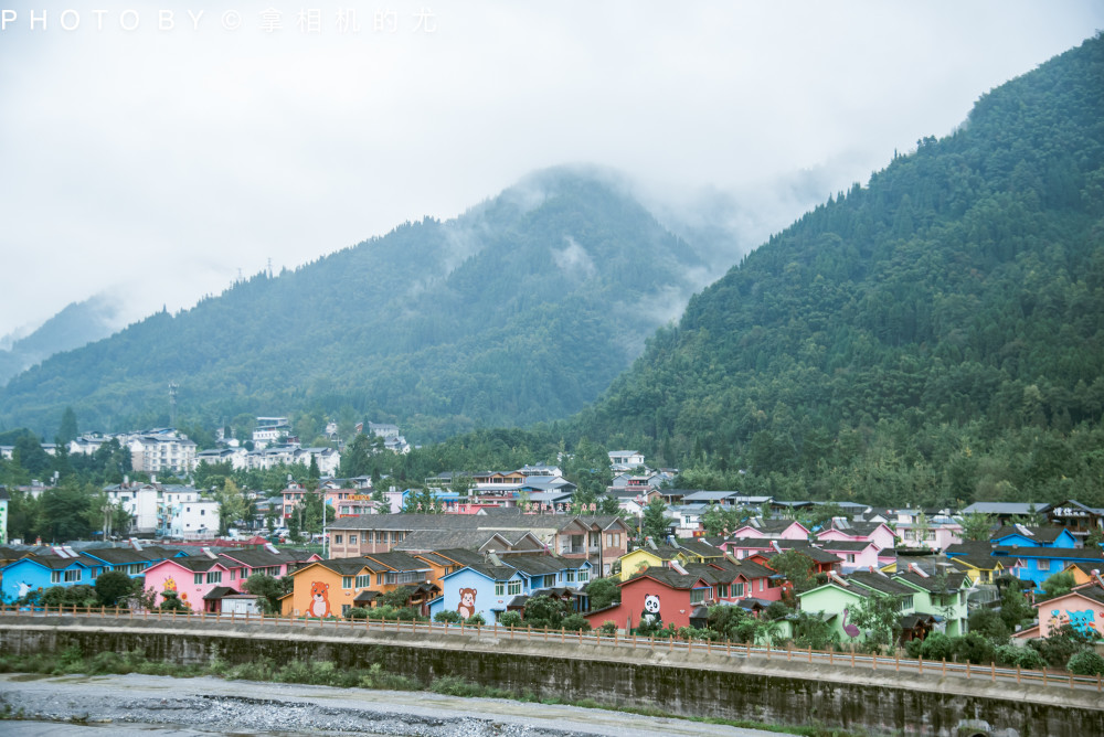 在大山深处的四川德阳绵竹市清平镇,龙门山脉九顶山下的山谷里,隐藏
