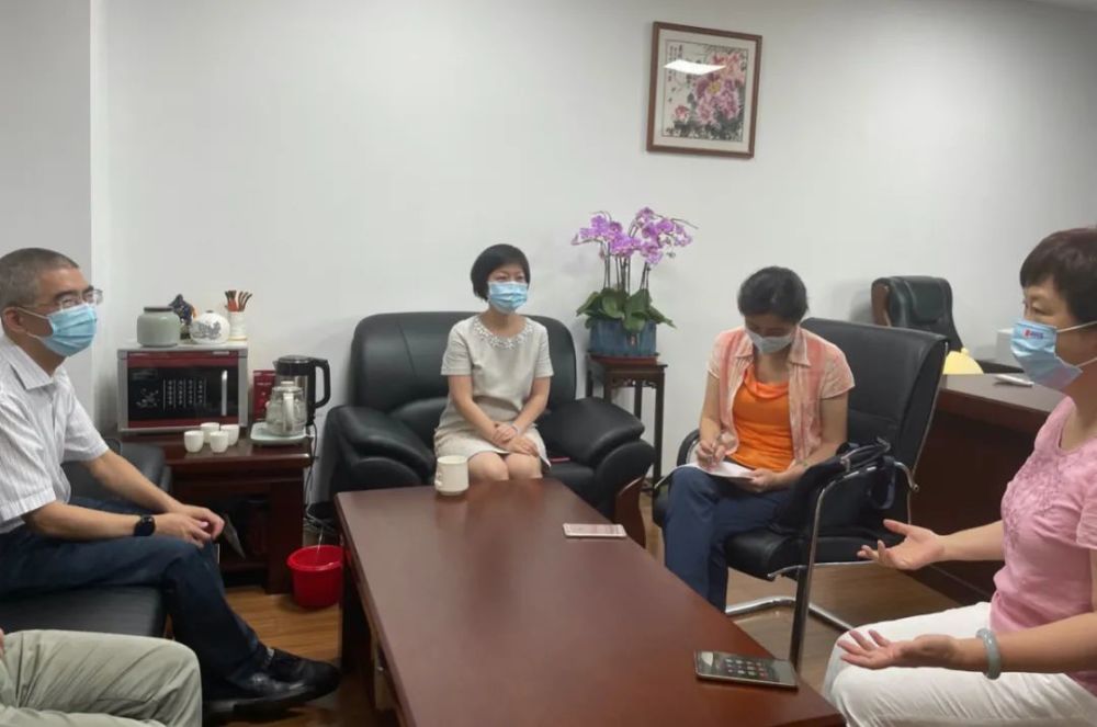 防疫第一线|市教育局领导到校调研指导疫情防控和线上