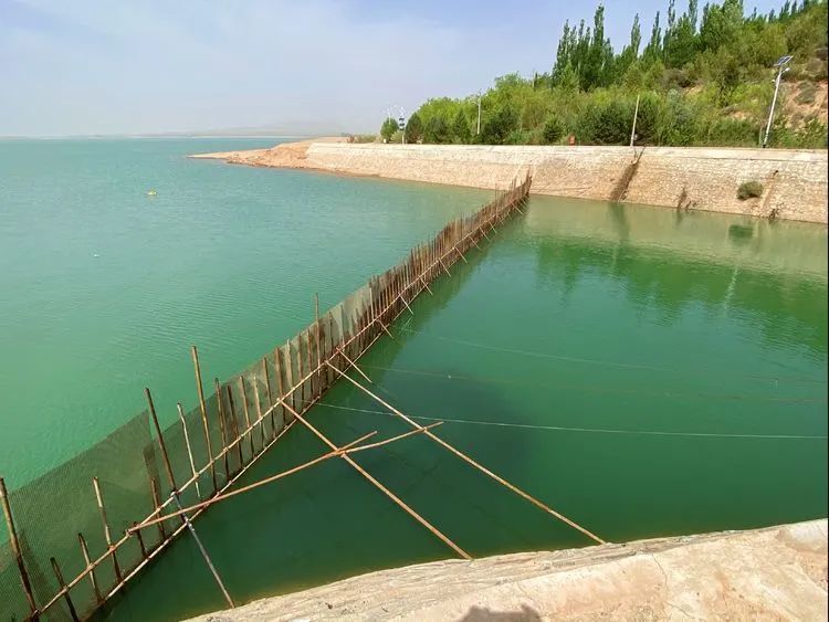 亚洲最大的沙漠水库——甘肃武威民勤红崖山水库