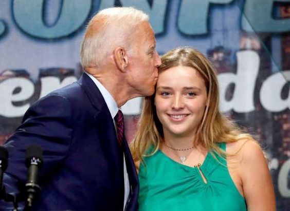 当地时间9月14日凌晨1点左右,美国现任总统乔·拜登的两个孙女,21岁的
