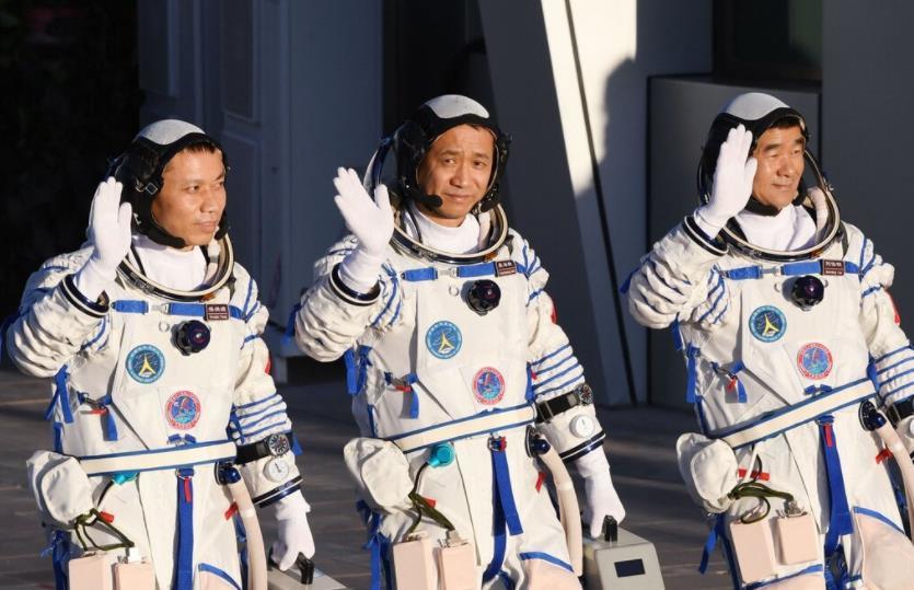 8时56分,神舟十二号载人飞船撤离空间站!神舟十三号何时发射?