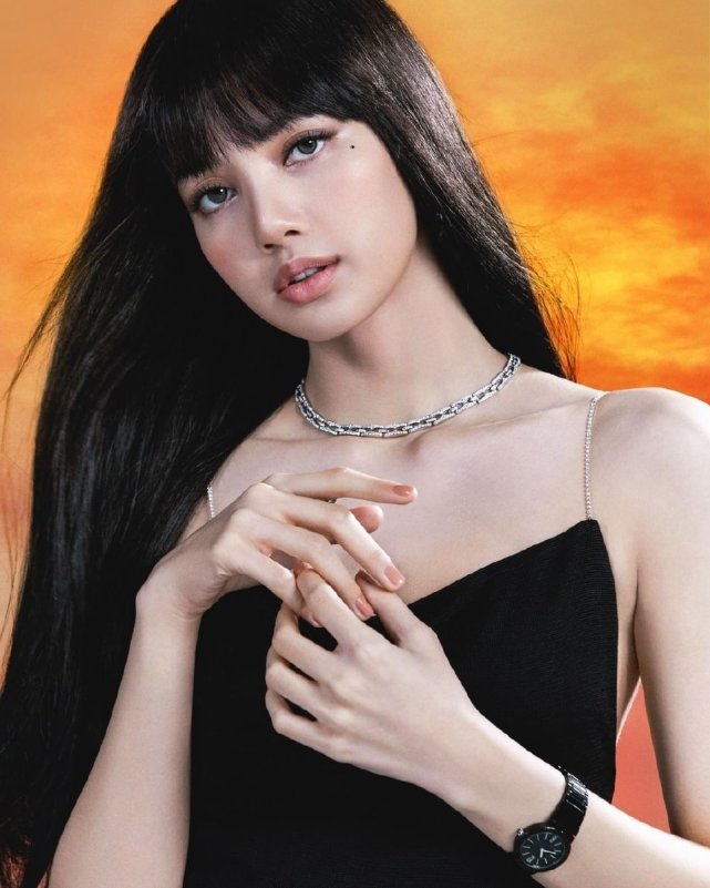 lisa近期回归图片|lalisa love me