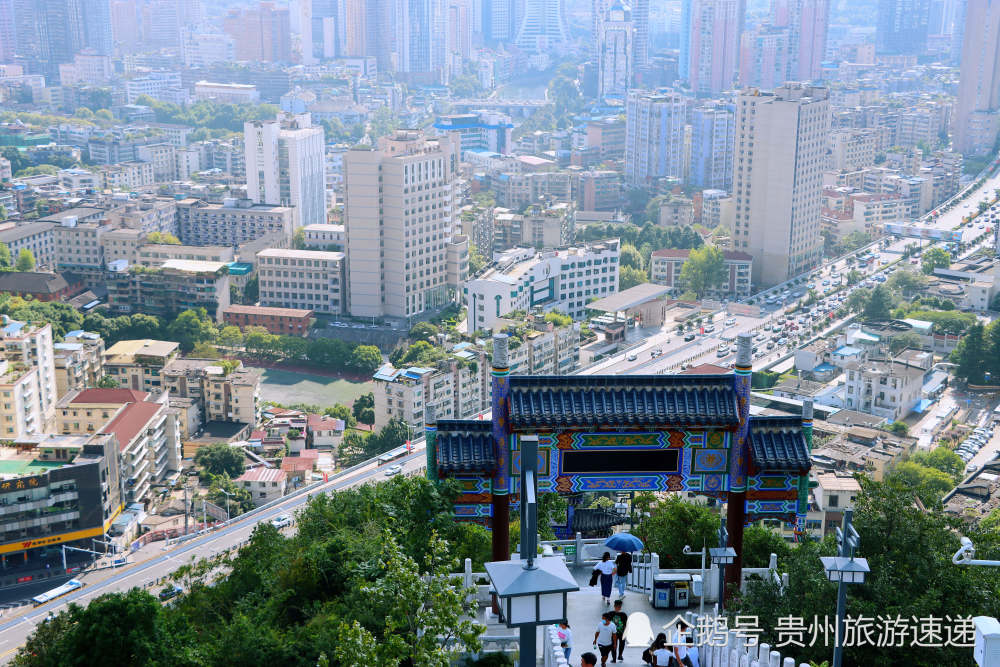 贵阳东山山体公园,俯瞰贵阳城区的最美景点