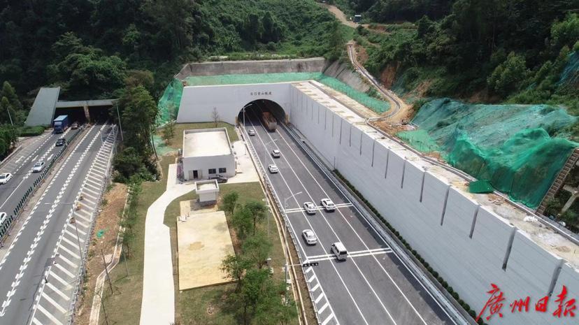 石门堂山隧道扩建工程今日通车啦!
