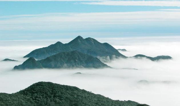 广东最高的山峰,被称为"广东第一峰",海拔1902米却少有人知