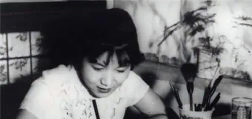新凤霞的强悍:自认为被扫盲,拼是常态,一生不需要张少华的道歉