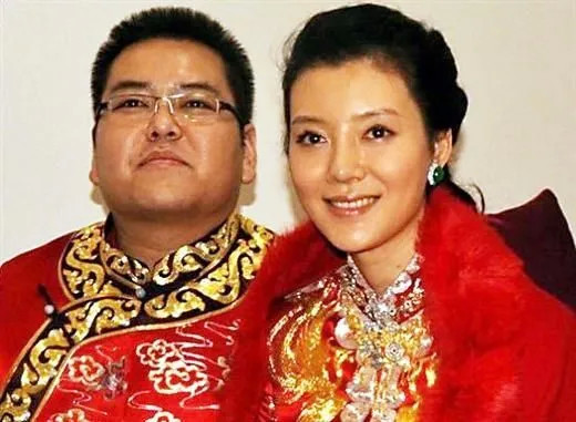车晓前夫被悬赏缉拿,那些嫁进豪门的女星现在都怎么样