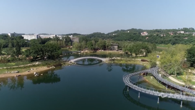 走进大自然湿地公园,各种景观已初具雏形.