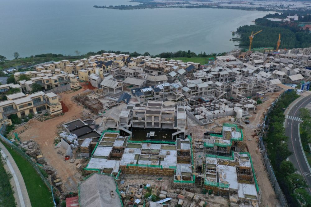楼盘围猎昆明滇池事件追踪：未来城传出政府全面接管并将违建拆除丨政经_腾讯新闻