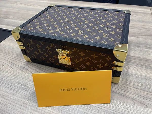 火爆的"lv月饼"翻车了
