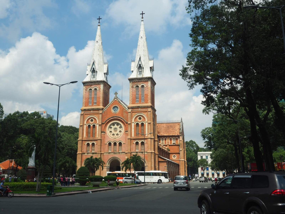 越南胡志明市:第一大城市,物价太低,夜生活很嗨