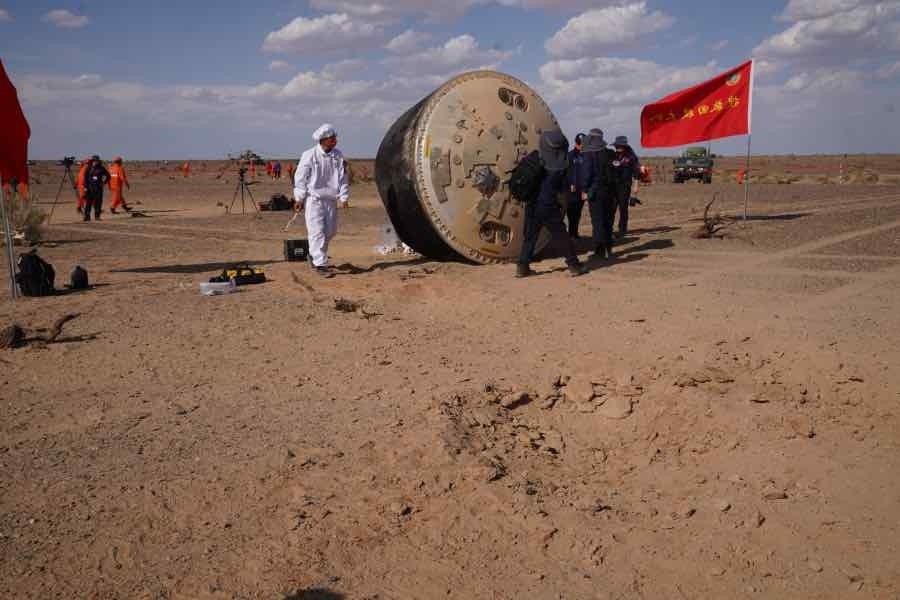 返回成功!神舟十二号返回舱降落东风着陆场 最终落点和计算只差几百米