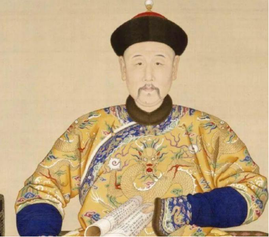三年内禅闹剧,年近不惑的嘉庆面对父亲的神操作,将忍耐发挥极致