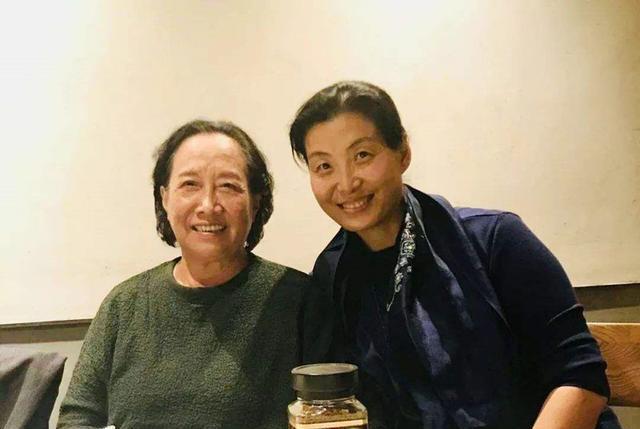 孙桂田:2段婚姻2次净身出户,儿女争夺亿万家产,76岁时