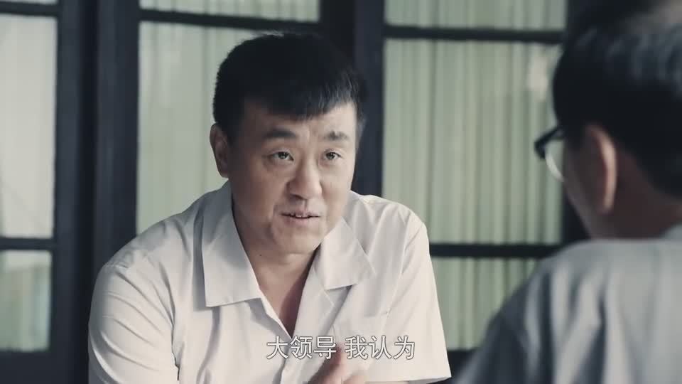 电视剧《情满四合院》中外表憨厚的"傻柱",却蕴藏着无穷的人生智慧