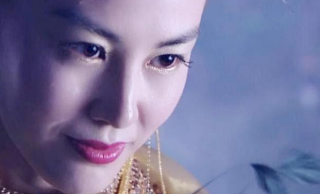 《天地传说之鱼美人》:年少不知徐怀钰美,以为女配们都比她漂亮