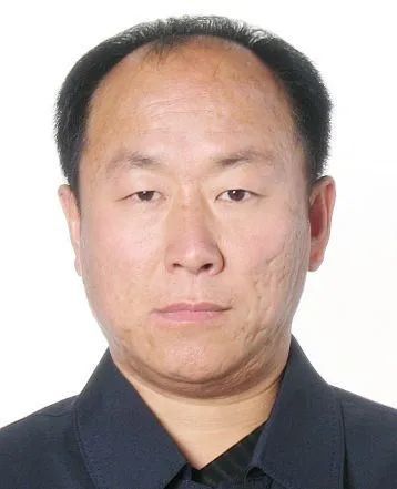 举报地址:安达市公安局刑事侦查大队 举报电话:0455—7888802 信件