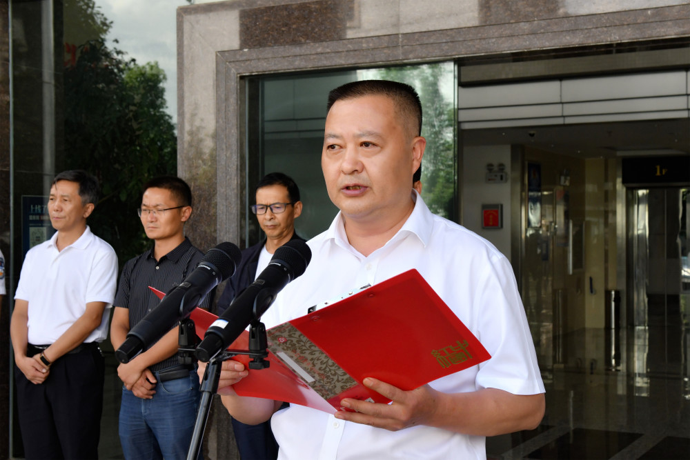 副市长,市公安局党委书记,局长王文生出席并讲话.