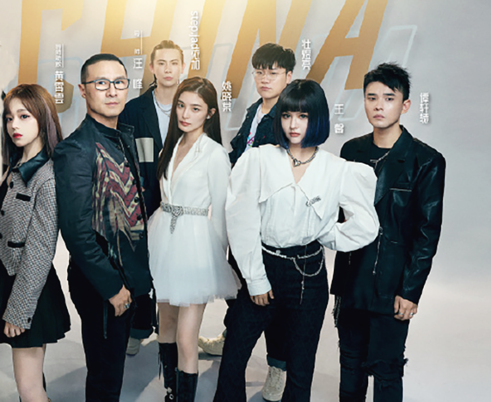 好声音汪峰战队6场比赛胜2负4,输给了李克勤队伍,蒙面乐队minig被淘汰