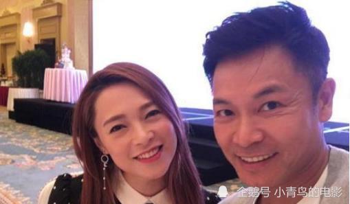 tvb"三料视帝"郭晋安,与妻子恩爱20年,儿女双全家庭幸福