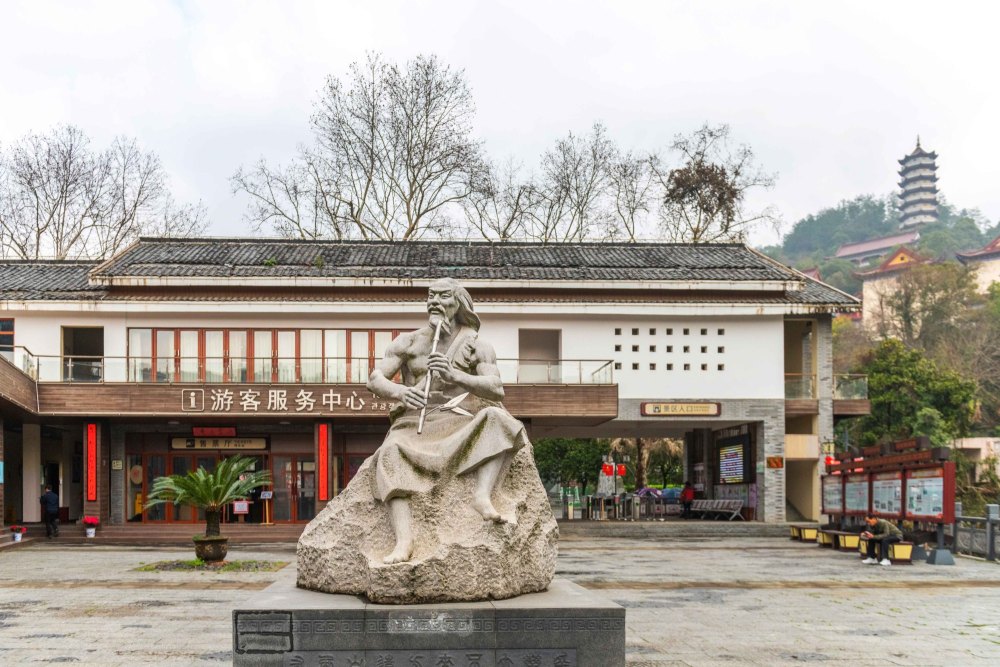 江西超值得去的名胜古迹四处是崖壁峭绝飞瀑遍布风景美如画