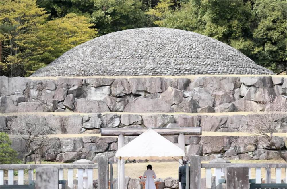 日本皇室事务的宫内厅宣布会与大阪府的堺市共同挖掘研究仁德天皇陵