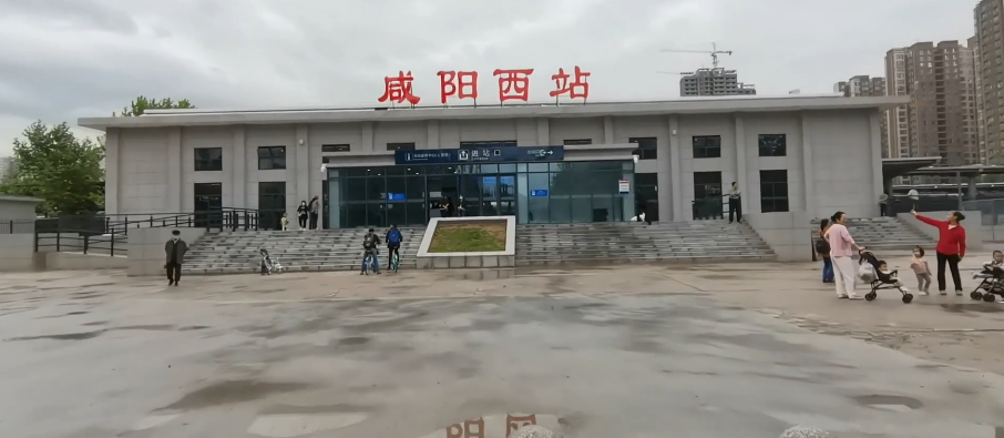 咸阳西至西安区间绿巨人动车正式开通!