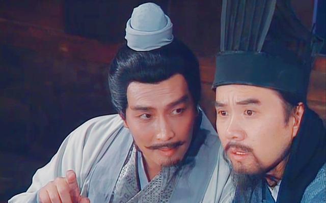 看《三国志》作者陈寿认为诸葛亮是个有非常有见识的治世良才,和管仲