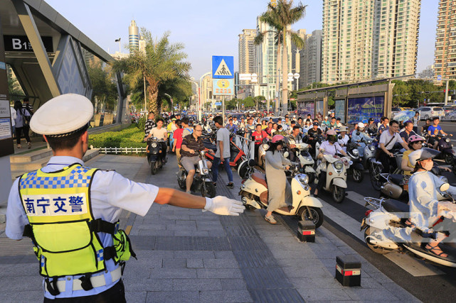 广西有座电动车之城:南宁不拥堵了,反而空气质量更好了!