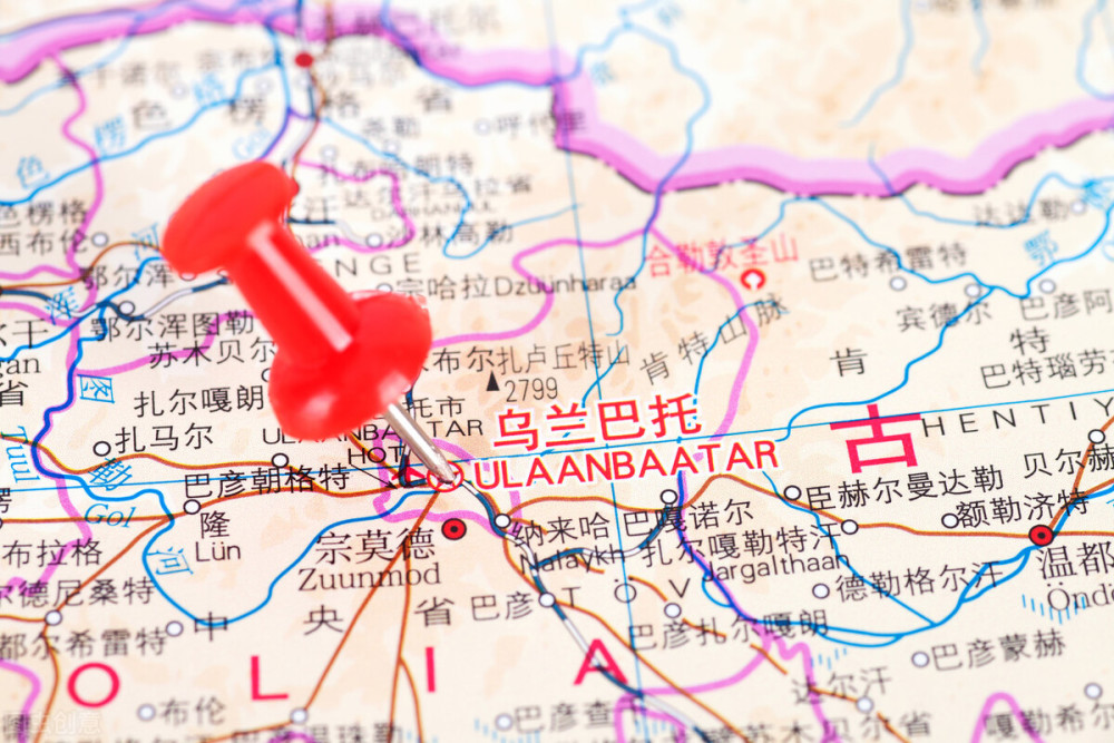 蒙古国土面积和人口_探访蒙古国即将消失的神秘驯鹿部落(2)