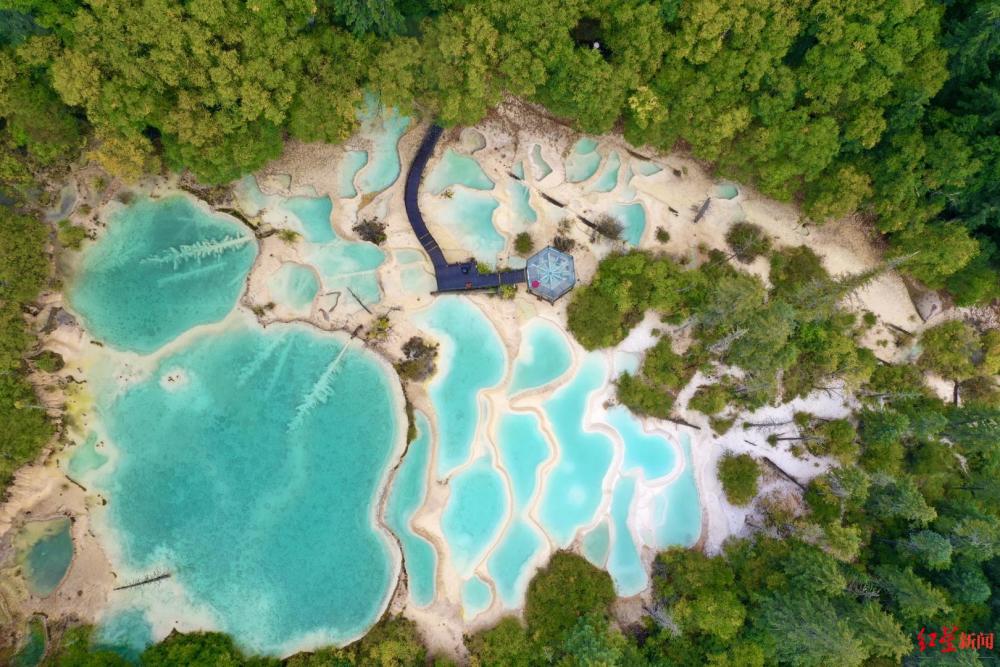 走进九寨新12景|神仙池:浓缩九寨黄龙之美,"仙女沐浴"的地方