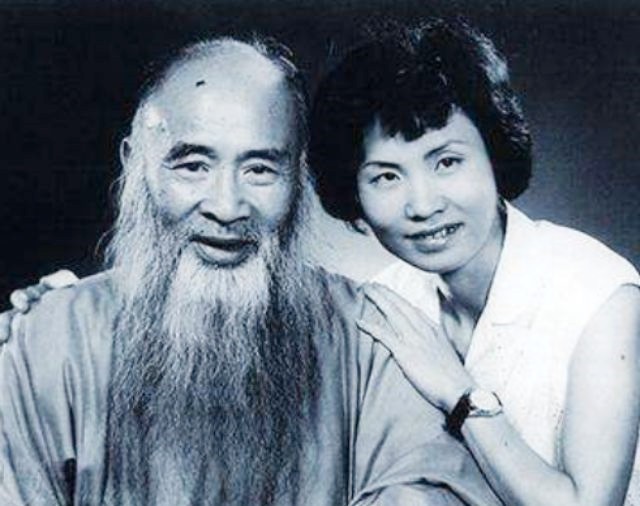 张大千要娶18岁少女,遭三位太太围殴,大师一招就让太太下跪认错