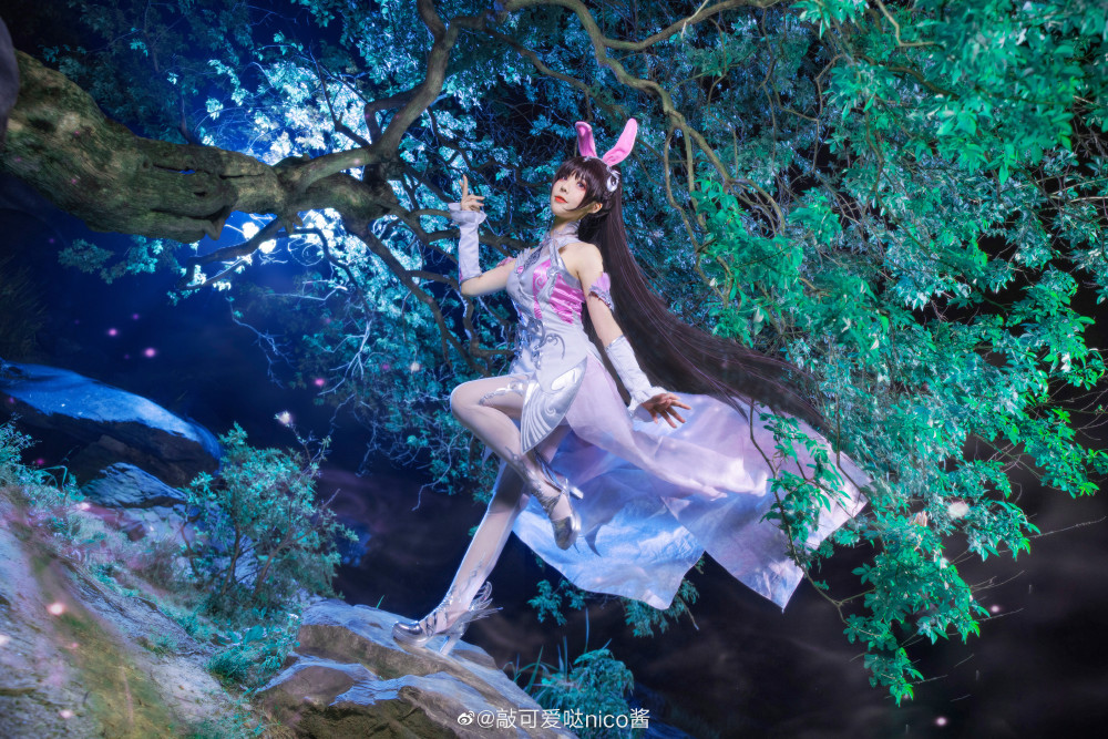 coser@敲可爱哒nico酱给我们带来了《斗罗大陆》中的小舞cosplay,是