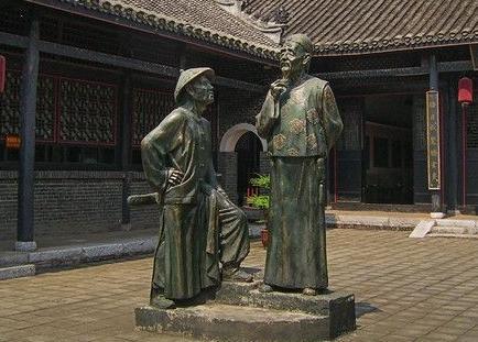 清朝县衙门只有一个官员为什么能够正常运转