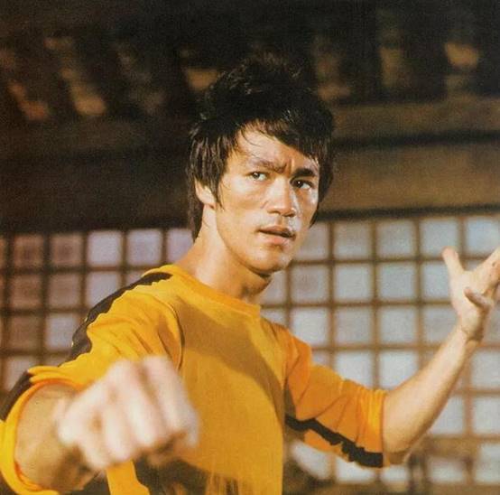 李小龙真正的死因被揭开,一盘录像带,揭秘尘封50年的秘密!