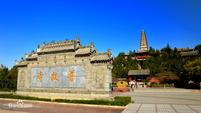 永济市有鹳雀楼,五老峰,普救寺等风景名胜,吸引了大量游客