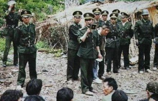 1993年广东英德市现"僵尸狂魔",妇女被割喉杀害,孩子被砍死