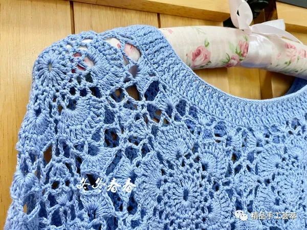 钩针编织绒花九分袖套头衫图解教程