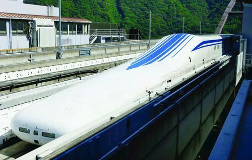 但现在已经接近完工,日本是世界上第一个发展高速铁路的国家,在1959年