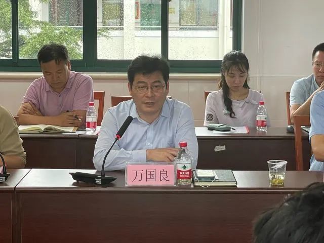 万国良就落实"双减"提升教学质效提出建议.