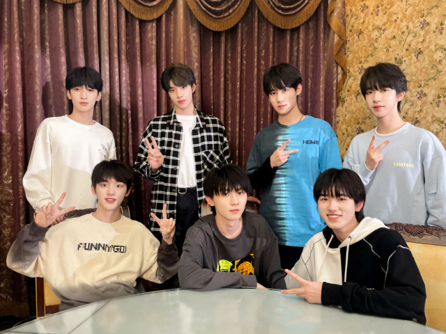 刘耀文16岁生日，时代少年团成员为其庆生，宋亚轩卡点送祝福尽显用心