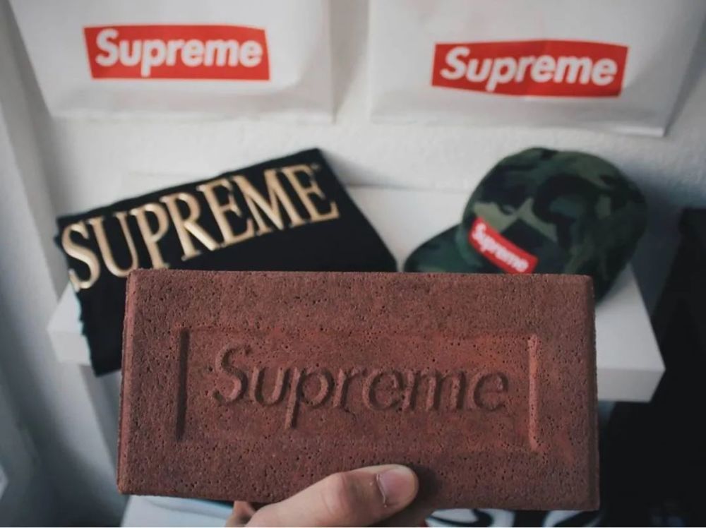 supreme牌板砖